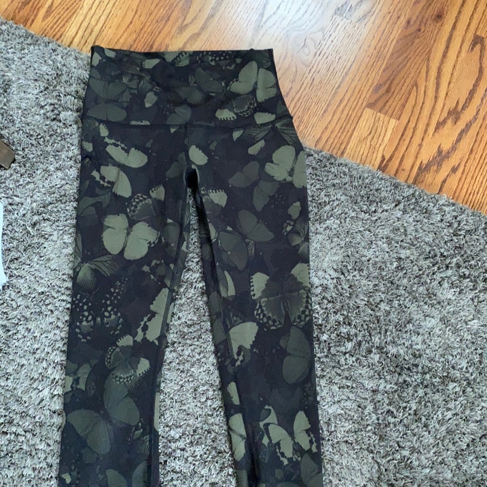 Camo green lululemon leggings size 6